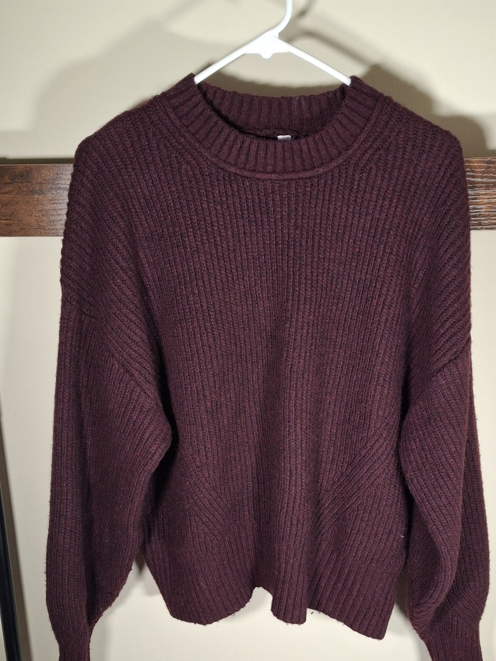 Time and Tru Maroon Ribbed Knit Crewneck Pullover Sweater - Women's Size L